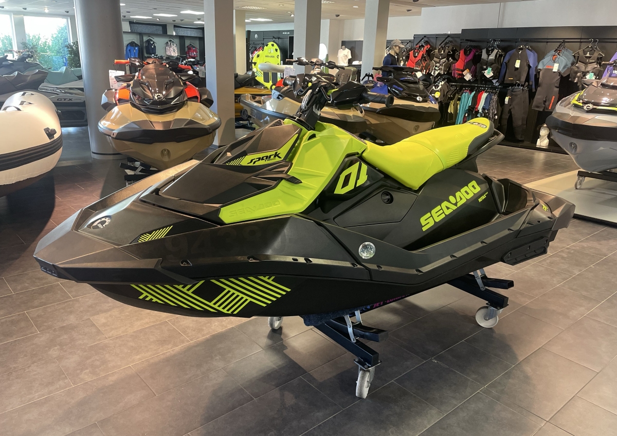 Sea-Doo - Spark Trixx 3up 2023 sp390tg2023g_Spark Trixx 3up 2023