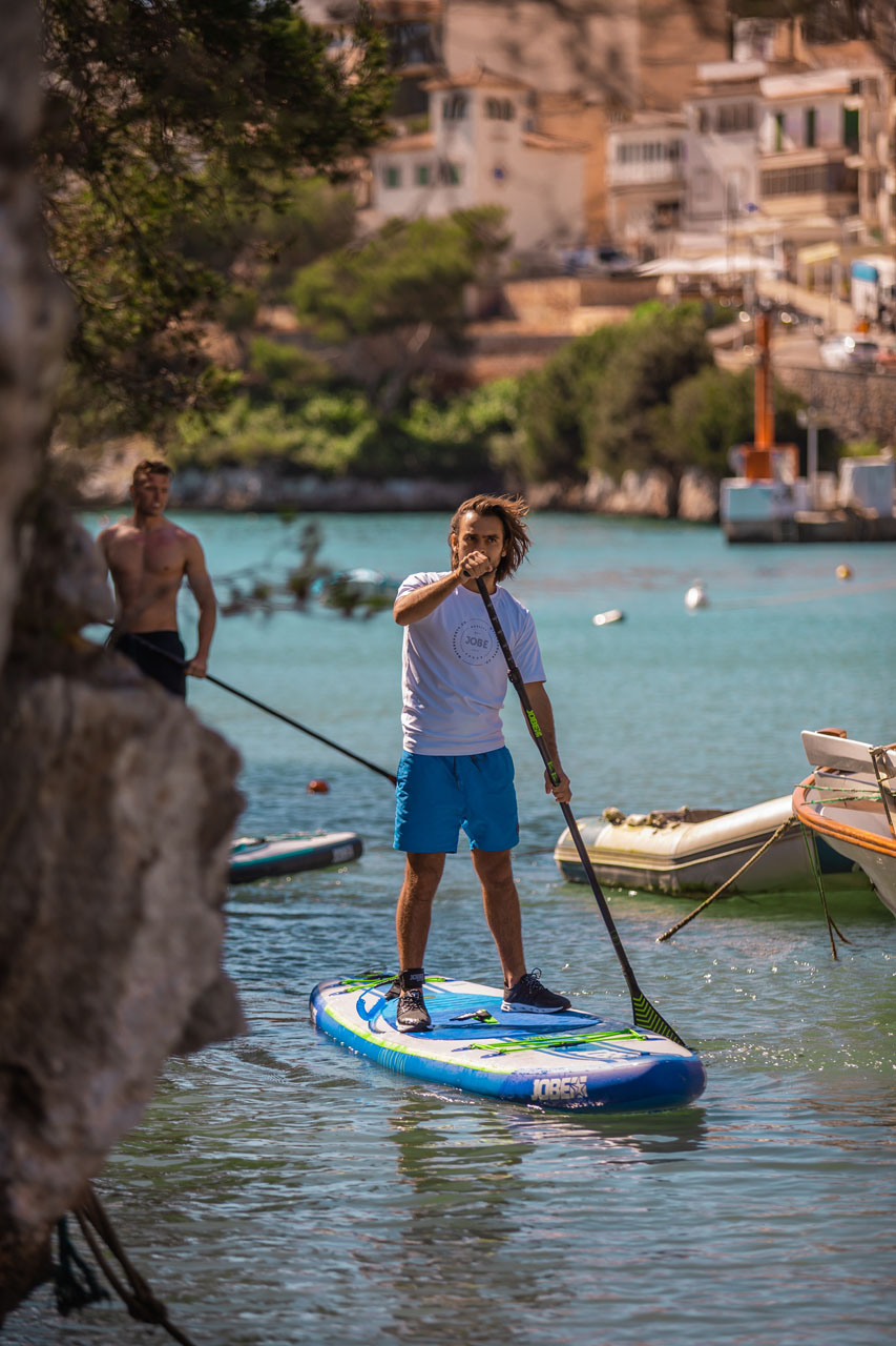 594620002db6_Discover Watersports Sneake