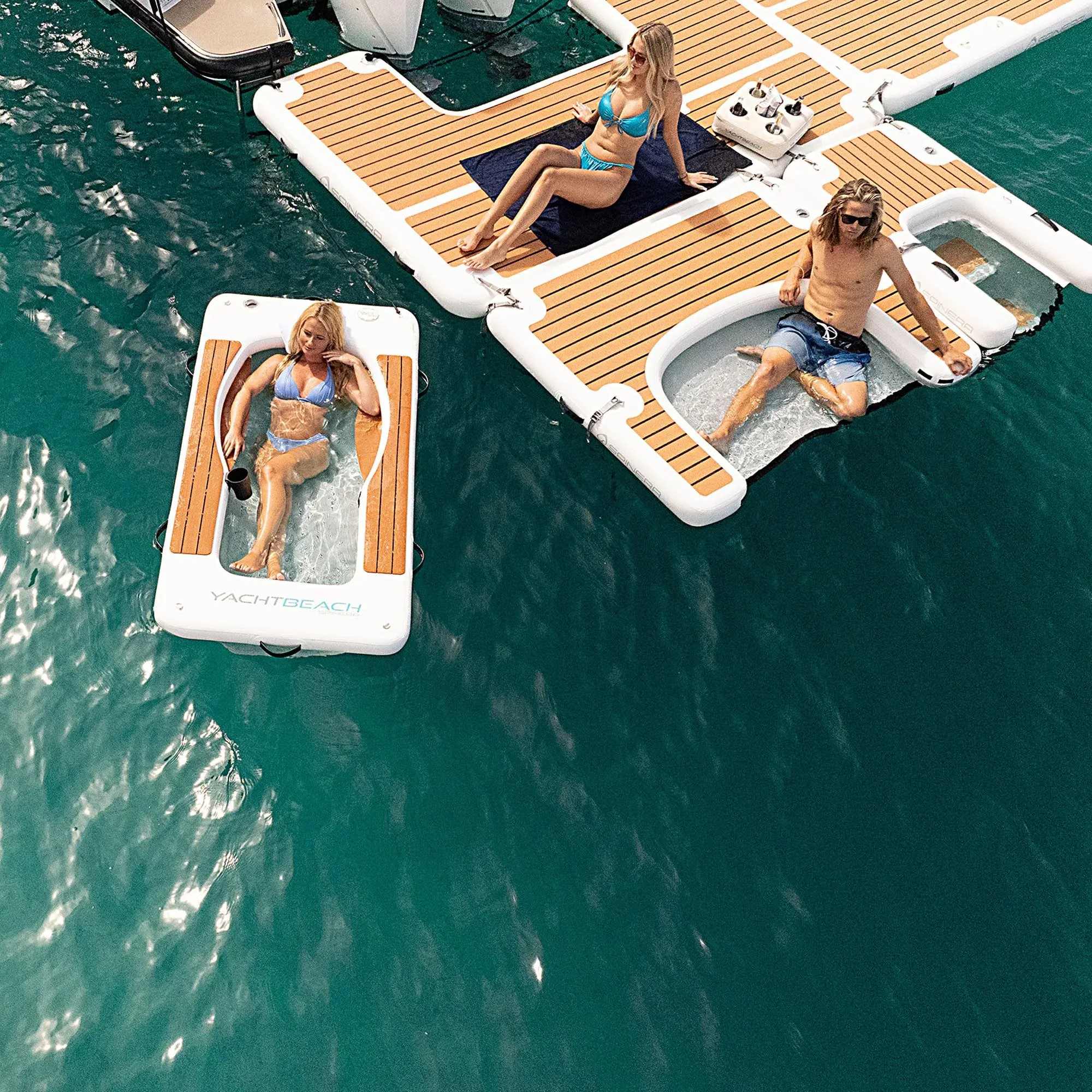 YachtBeach - Yachtbeach In-Water Lounger 26104yb_Yachtbeach In-Water Lounger 205x