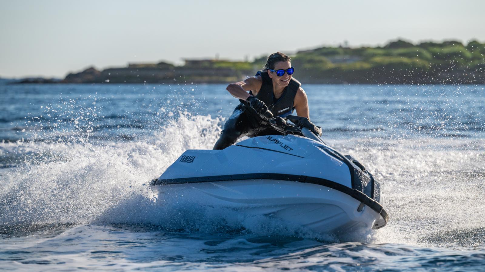 Yamaha - SuperJet F4R400050A_SuperJet