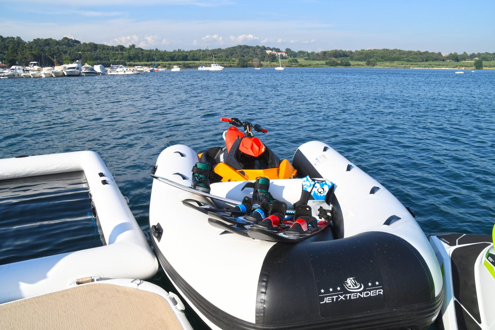 YachtBeach - JetXtender 380 19609yb_JetXtender 380