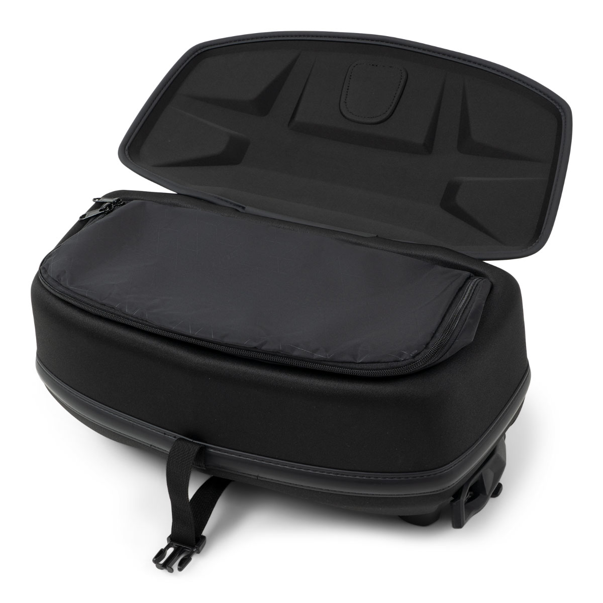 860202447_LinQ Sport Bag 17 L