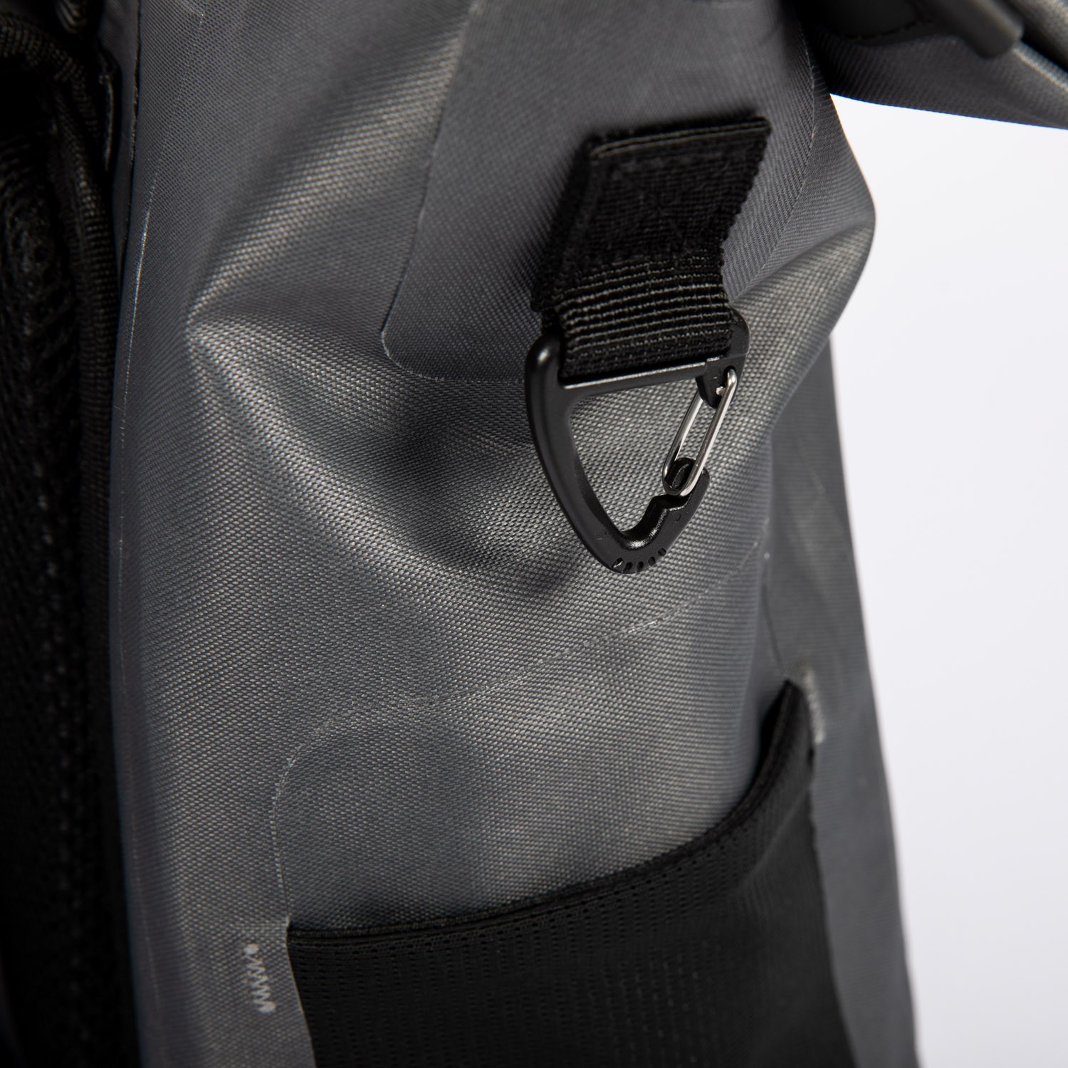 220025006db_Waterproof Daypack Gray