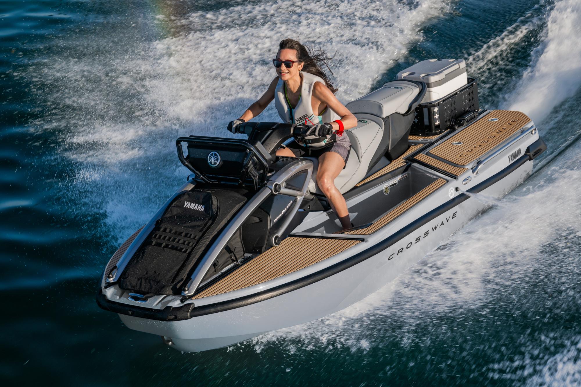 Yamaha - CrossWave HO cwg2027_CrossWave HO