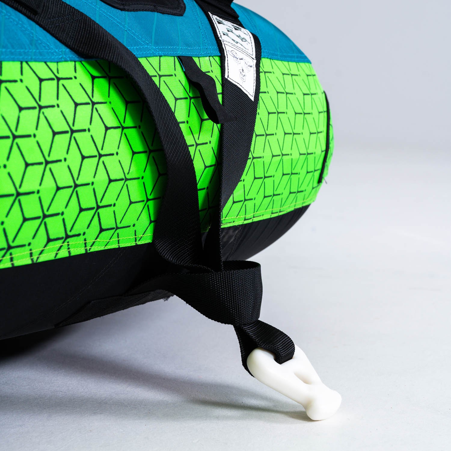 Jobe - Binar 230223001db_Binar