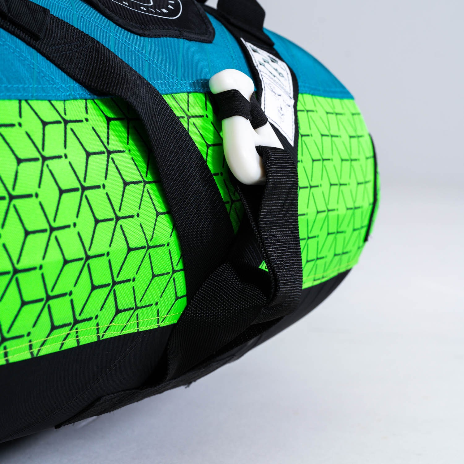 Jobe - Binar 230223001db_Binar